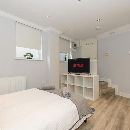 Boutique Flat In Huddersfield Town Centre Appartement Buitenkant foto