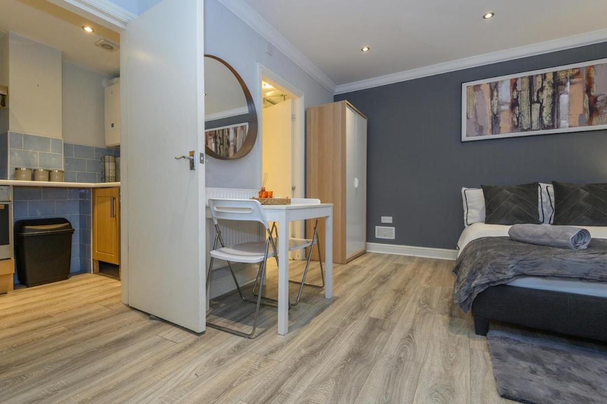 Boutique Flat In Huddersfield Town Centre Appartement Buitenkant foto